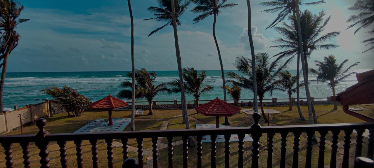 Nu-Vin Beach Hotel Ahangama Exterior foto